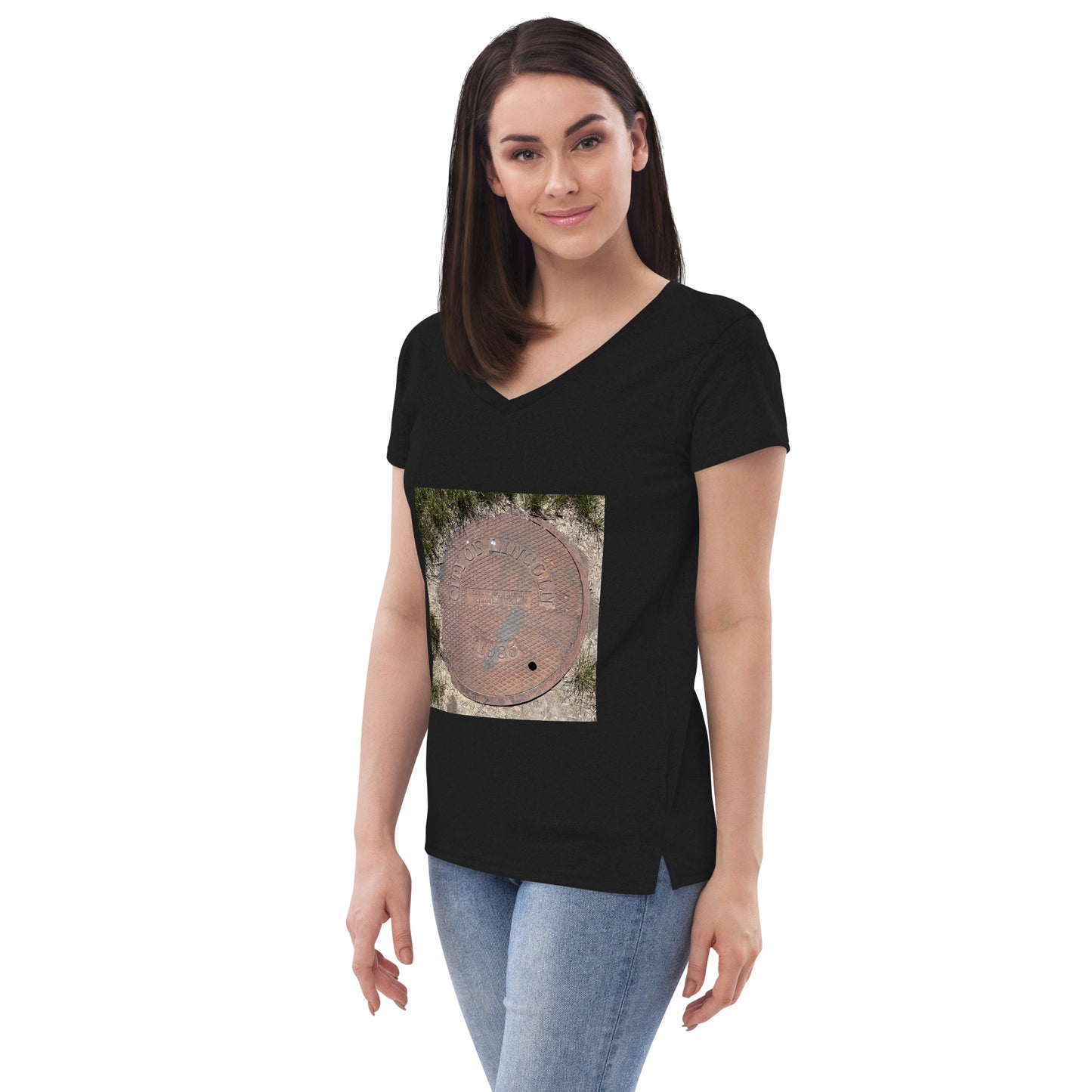 Lincoln Women’s recycled v-neck t-shirt